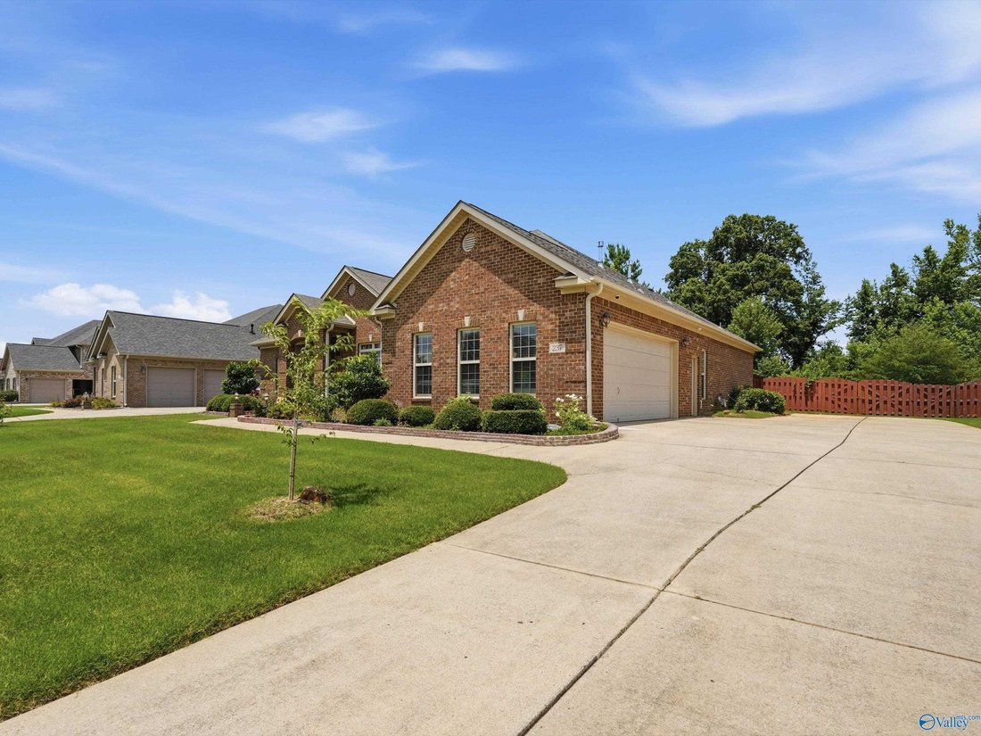 House in Madison, Alabama, United States 5 - 18349300