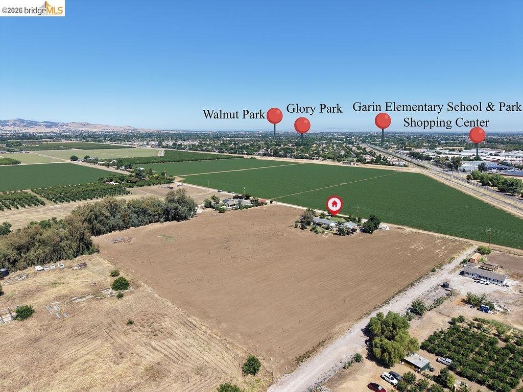 Brentwood, California, United States 1 - 18349326