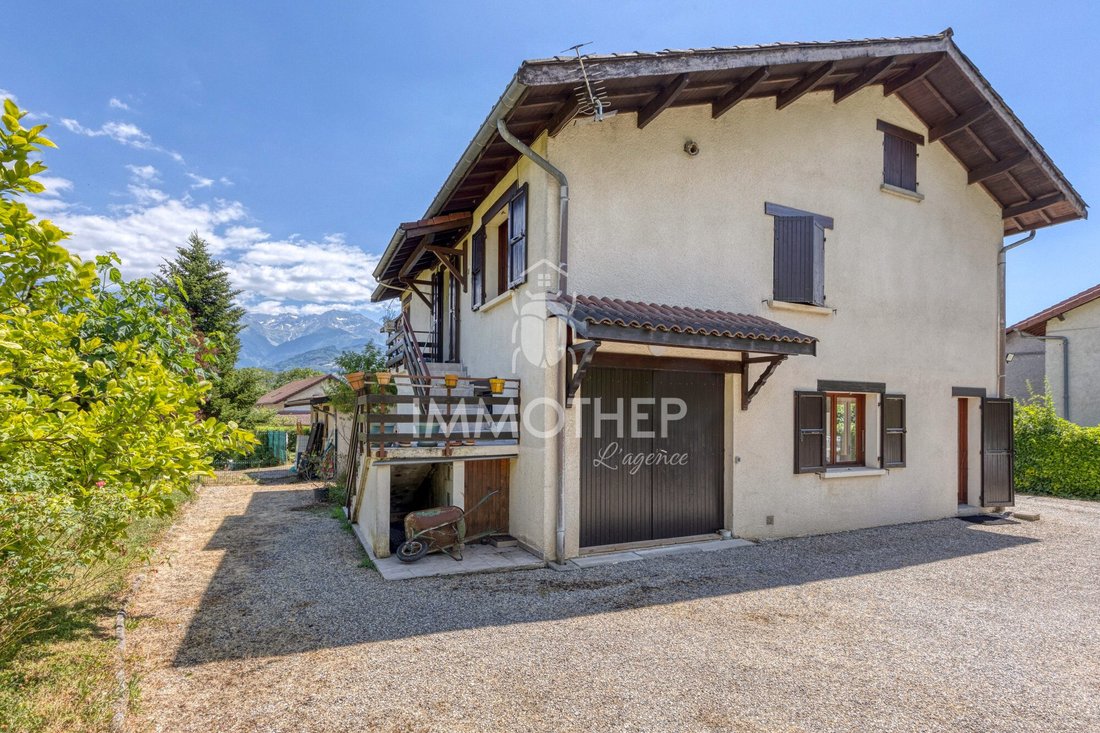 House in Palisses-Tuileries-Montfort-Belledonne, Crolles, France 1 - 18348791