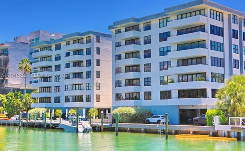Condo in Bal Harbour, Florida, United States 1