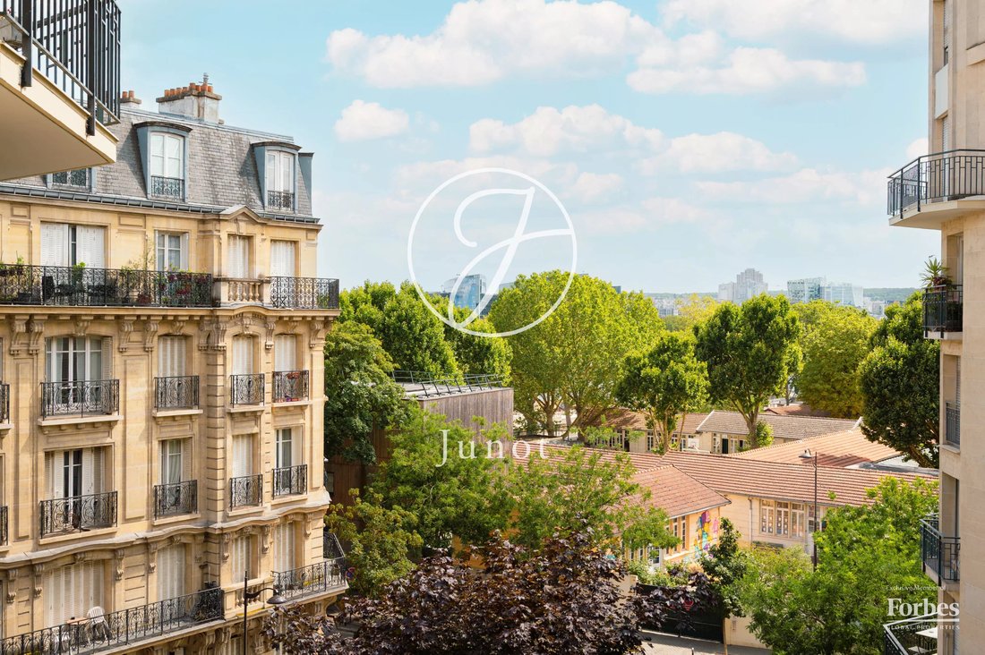 Apartment in Auteuil Sud, Paris 16e Arrondissement, Paris 2 - 18349820