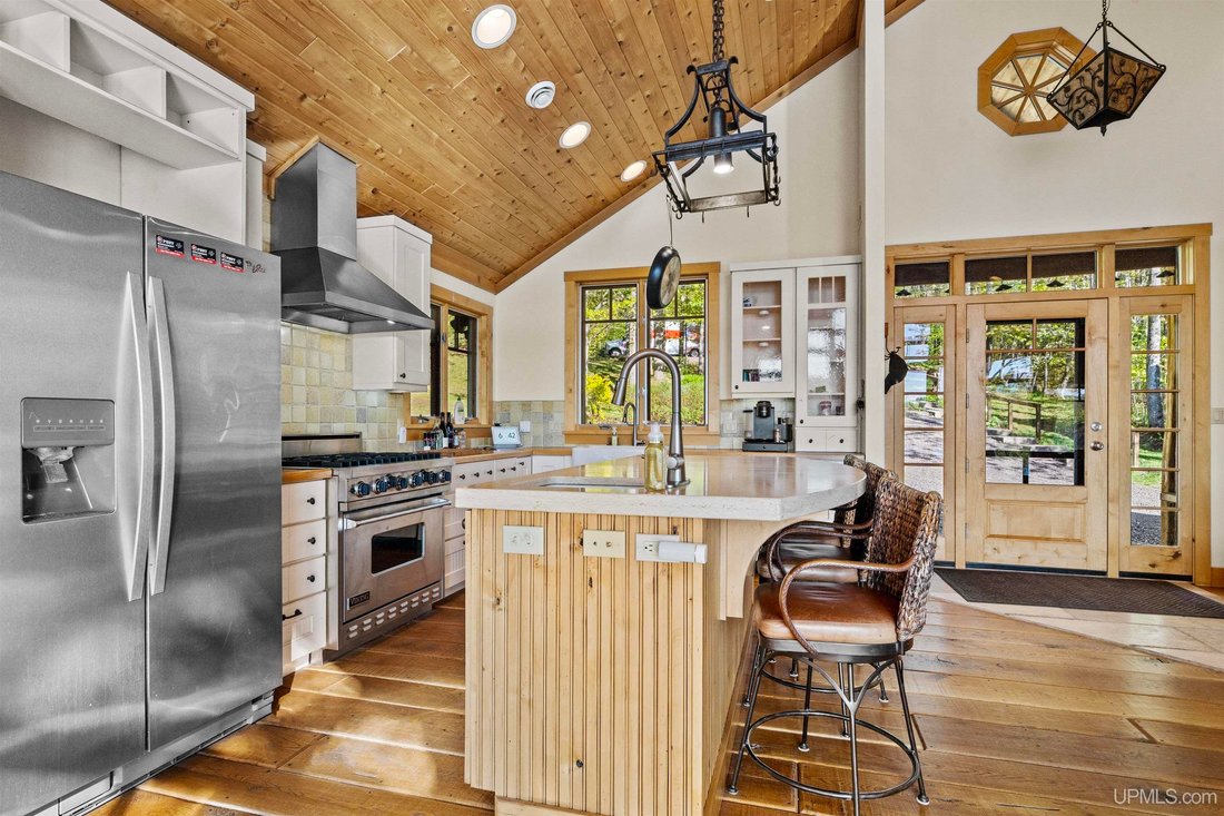 House in Hancock, Michigan, United States 5 - 18349583