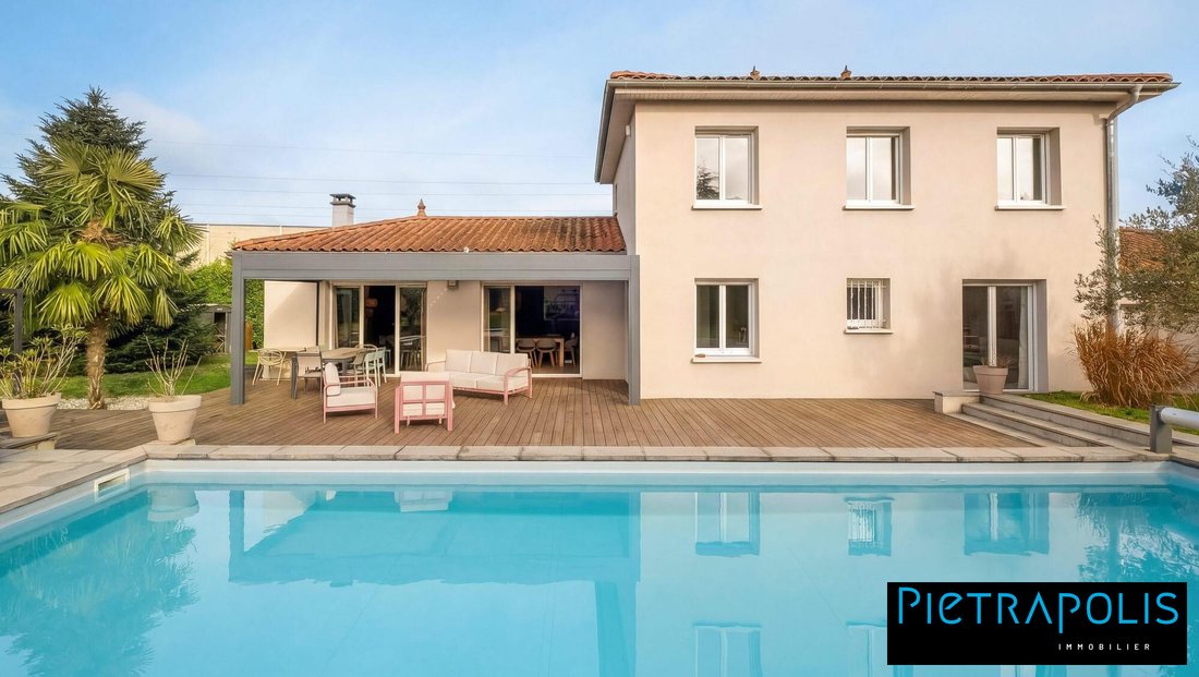 Casa a La Tour-de-Salvagny, Auvergne-Rodano-Alpi, Francia 3 - 18348703