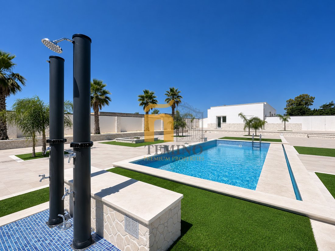 Villa in Ceglie Messapica, Apulia, Italy 3 - 18349347