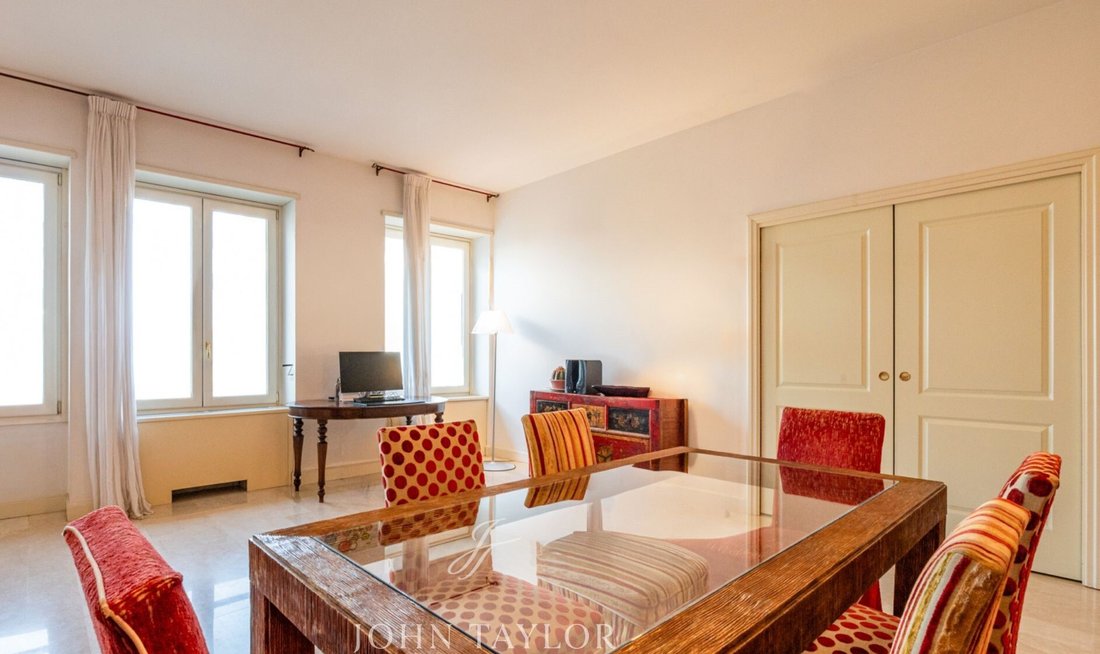 Apartment in Historic Center, Milan, Lombardy 1 - 18349610