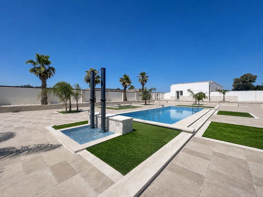 Villa in Ceglie Messapica, Apulia, Italy 1 - 18349347