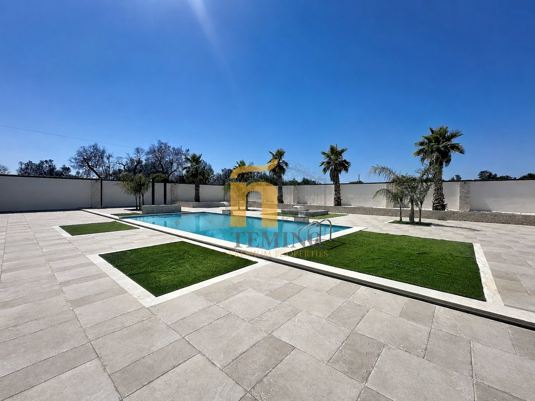 Villa in Ceglie Messapica, Apulia, Italy 2 - 18349347