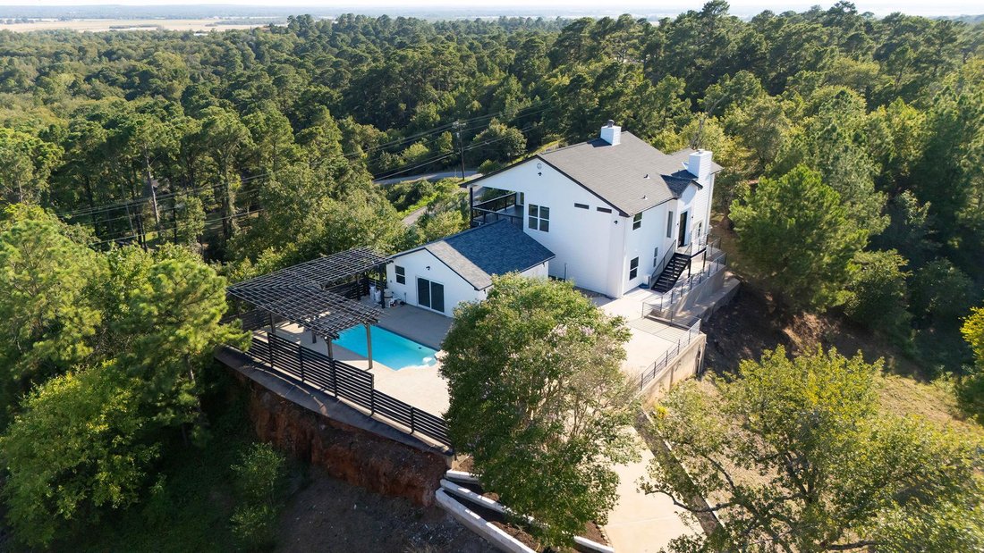 House in Bastrop, Texas, United States 4 - 18349788