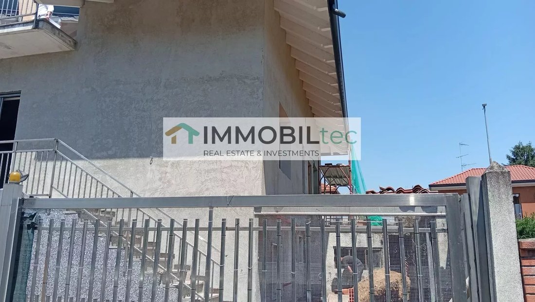 Apartment in Saronno, Lombardy, Italy 2 - 17602602