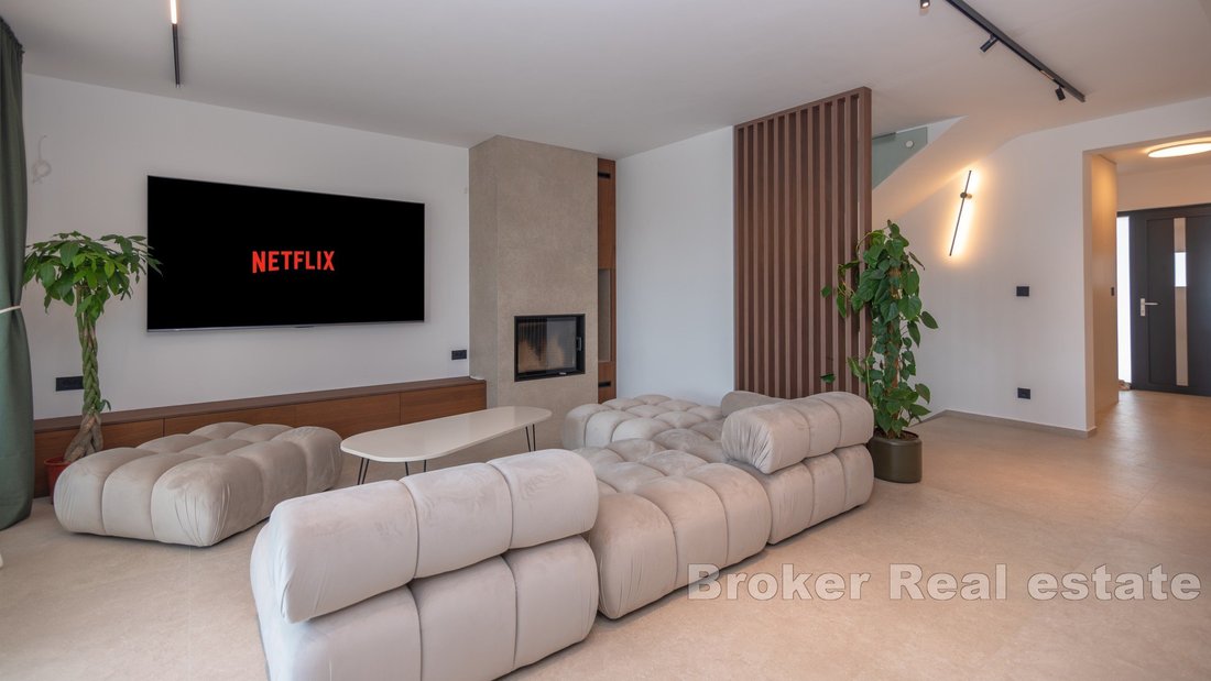 Villa in Gradski kotar Grad, Split, Split-Dalmatia County 5 - 18349839