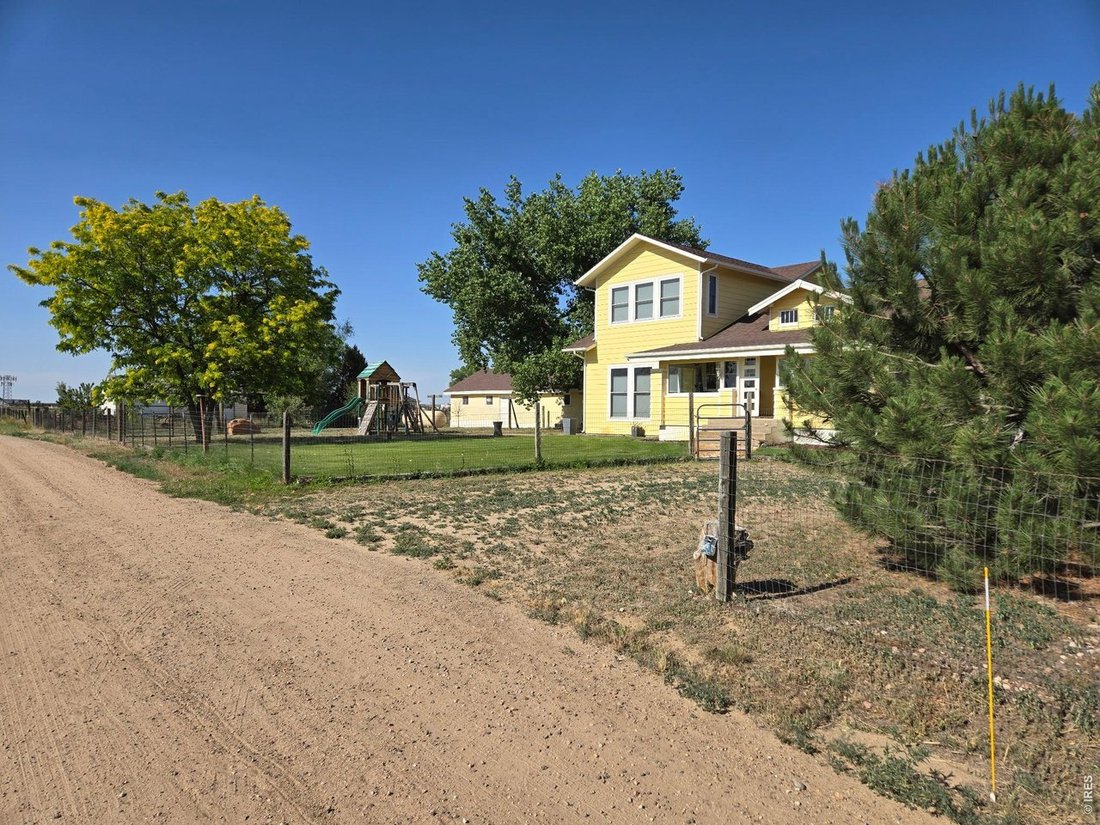 Longmont, Colorado, United States 3 - 18349689