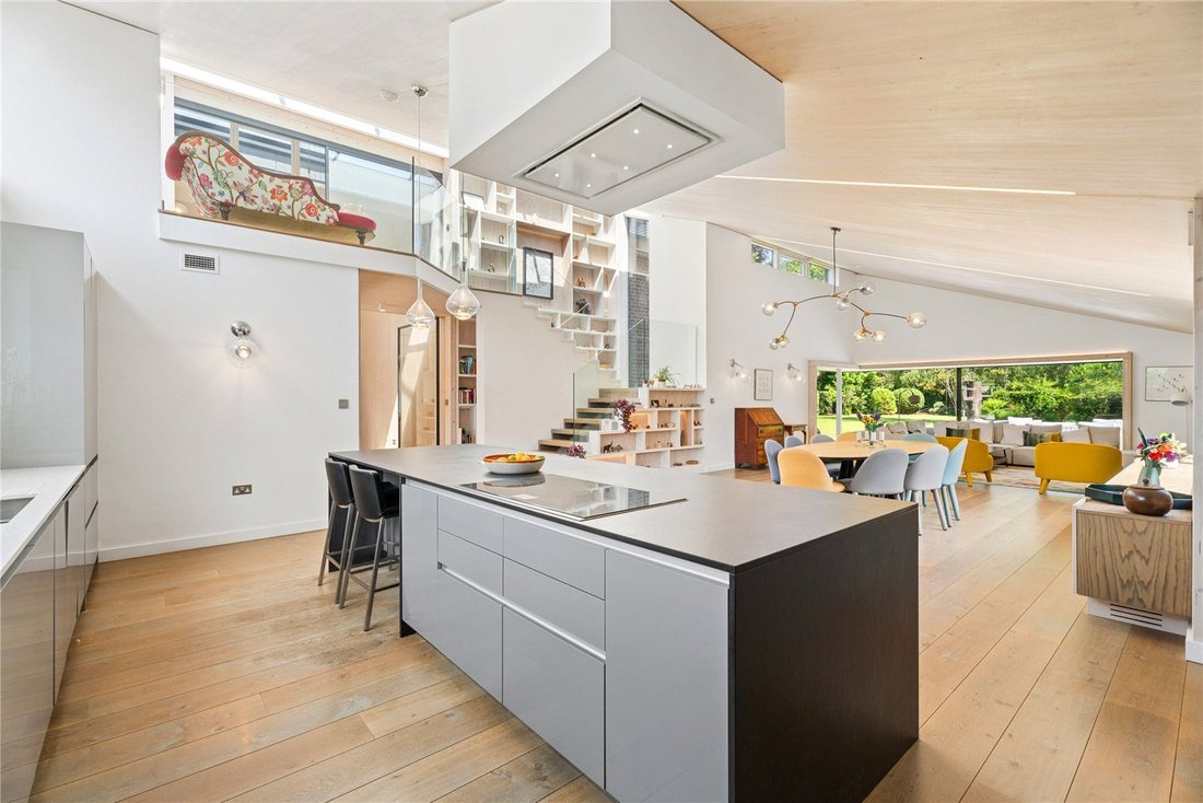 House in Amersham, England 2 - 18349705