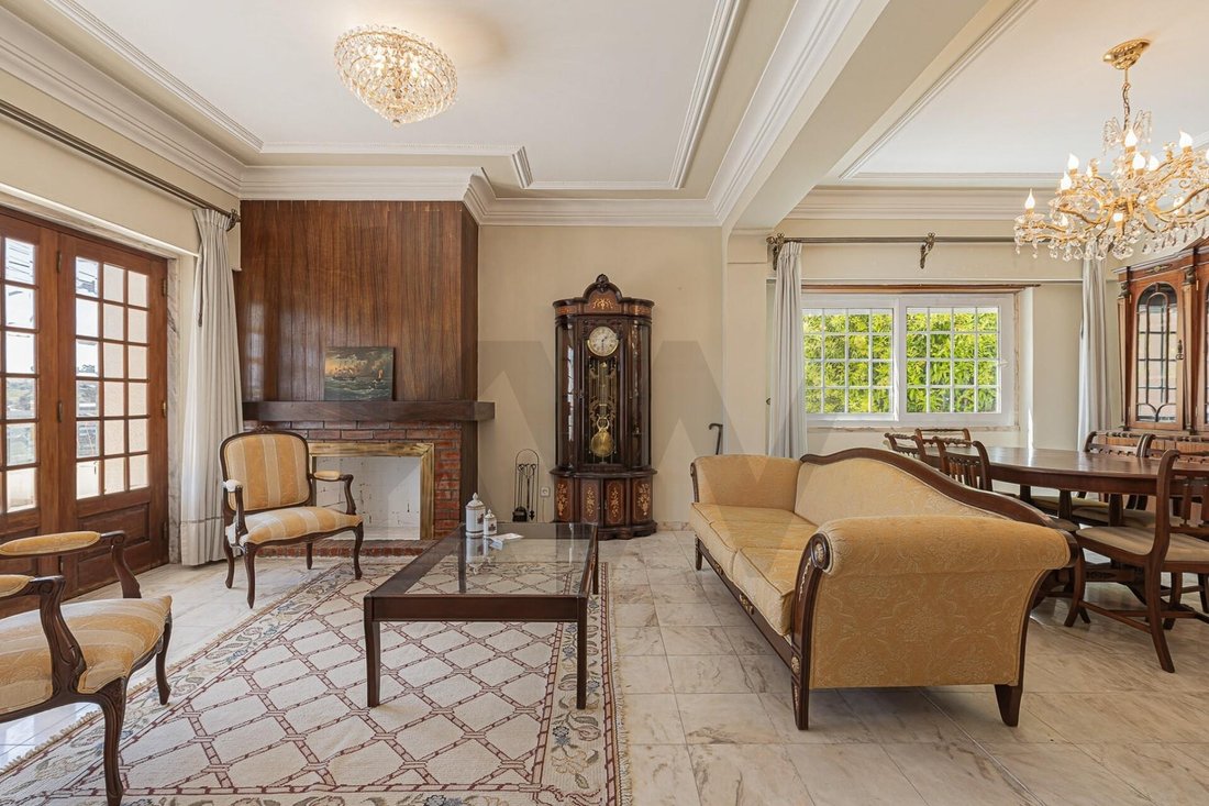 Townhouse in Barcarena, Lisbon, Portugal 1 - 18349849