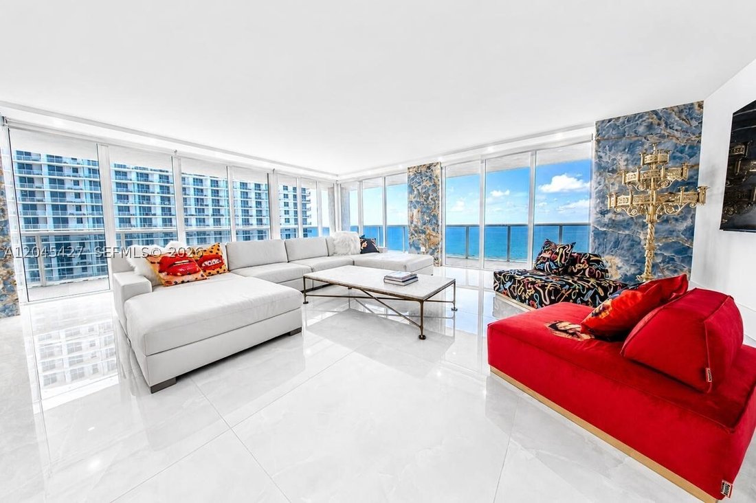Condo in Hallandale Beach, Florida, United States 3 - 18349740