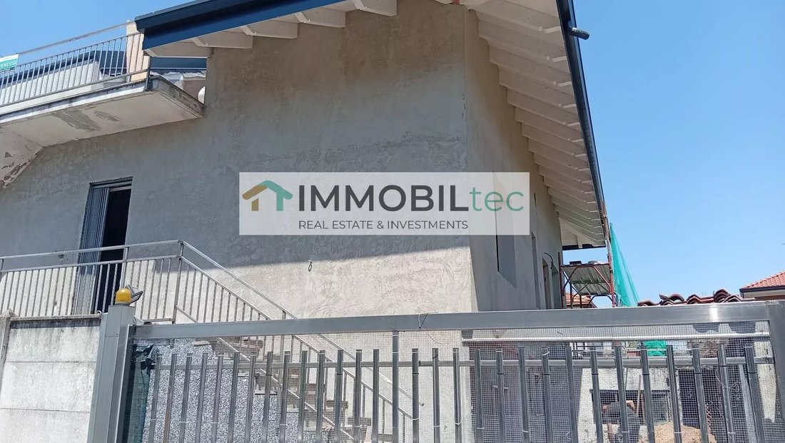 Apartment in Saronno, Lombardy, Italy 5 - 17602602