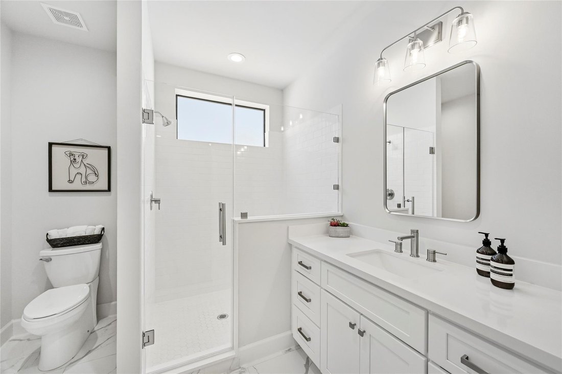 House in Houston, Texas, United States 5 - 18350262