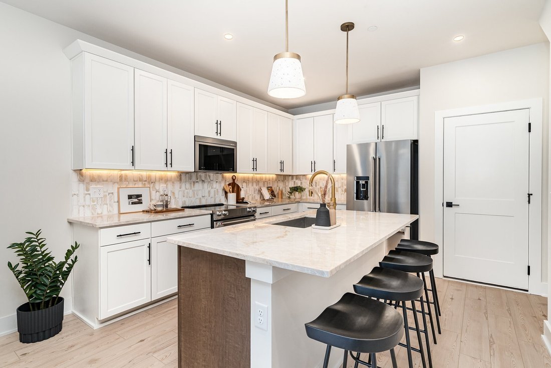 Condo in Nashville, Tennessee, United States 2 - 18349937