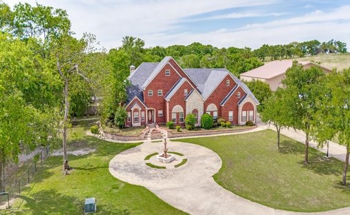 House in Van Alstyne, Texas, United States 1