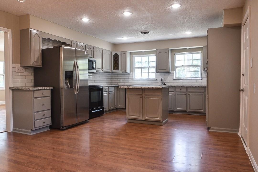 Apartment in Bacliff, Texas, United States 4 - 18350228