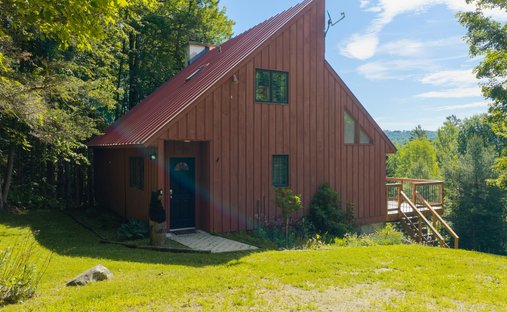 House in Londonderry, Vermont, United States 1