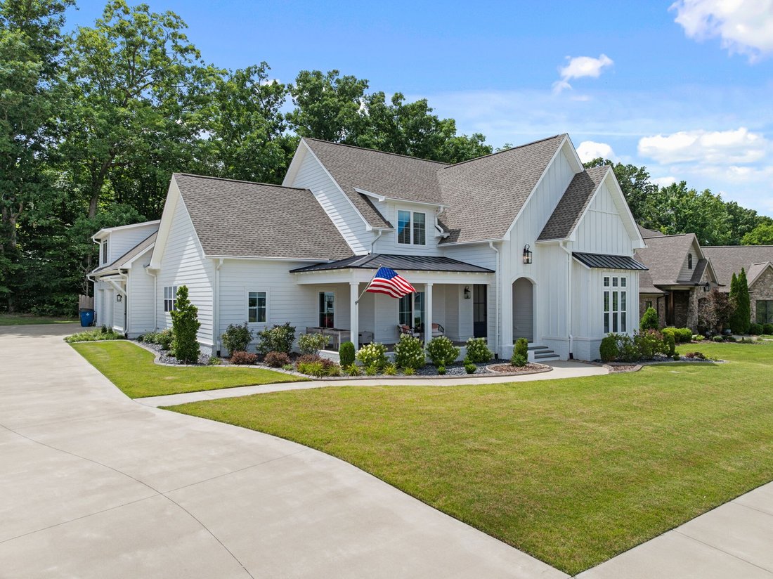 House in Florence, Alabama, United States 3 - 18350042