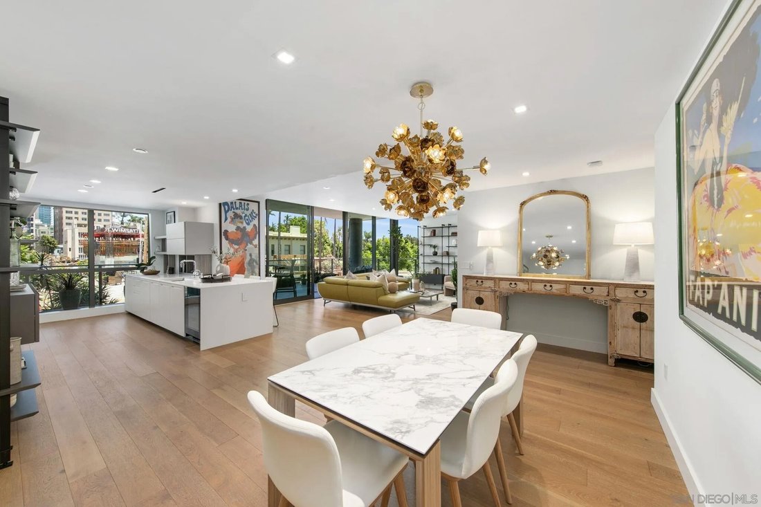 Condo in San Diego, California, United States 1 - 18350063