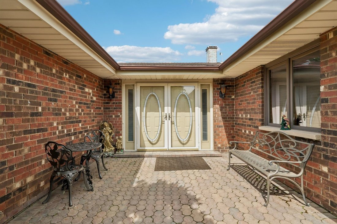 House in Schaumburg, Illinois, United States 4 - 18350067
