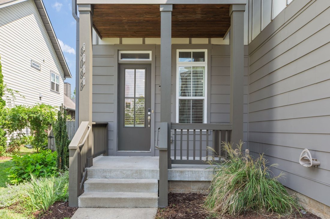 Co Op in Nashville, Tennessee, United States 3 - 18349944