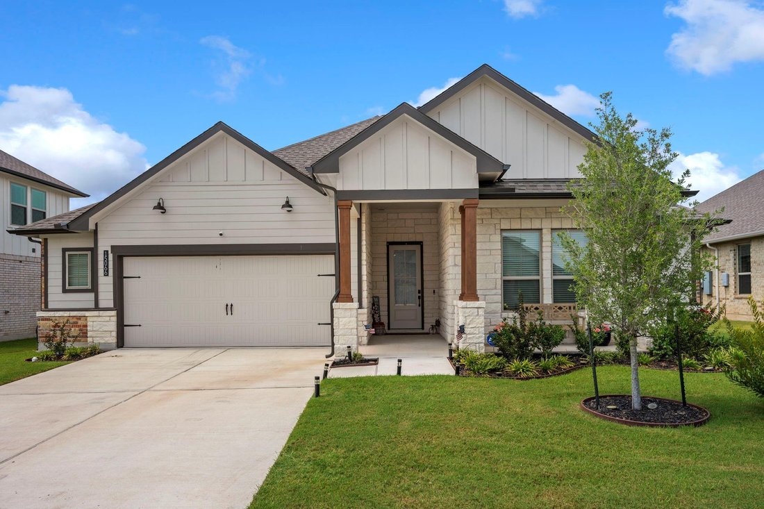 House in College Station, Texas, United States 1 - 18350243