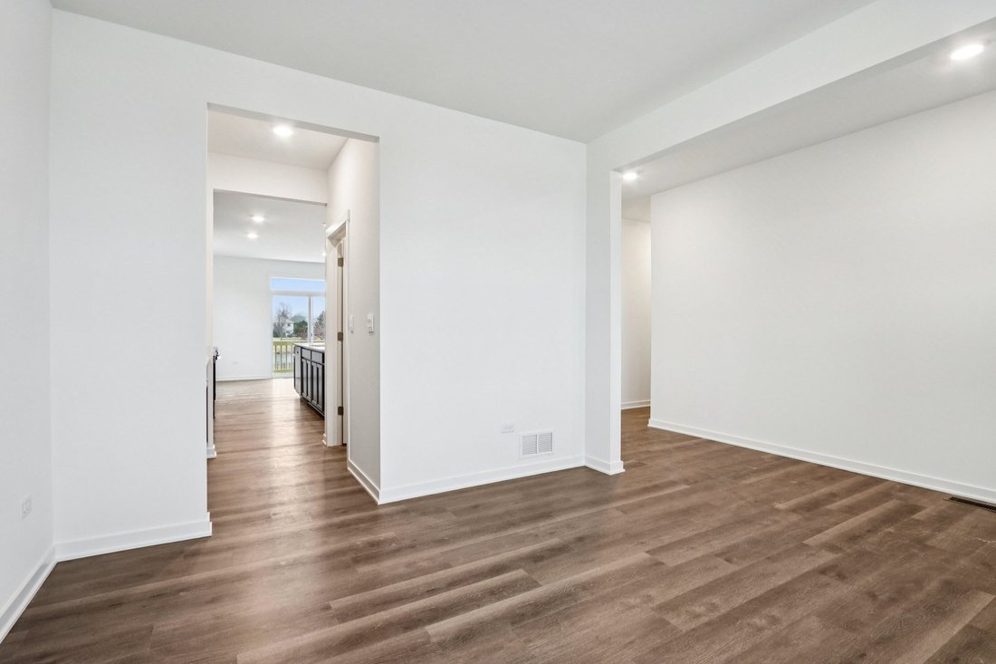 House in Aurora, Illinois, United States 3 - 18350056