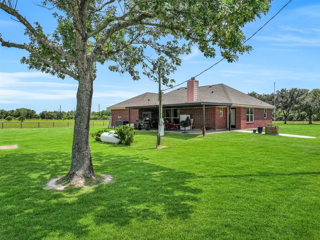 House in Alvin, Texas, United States 4 - 18350265