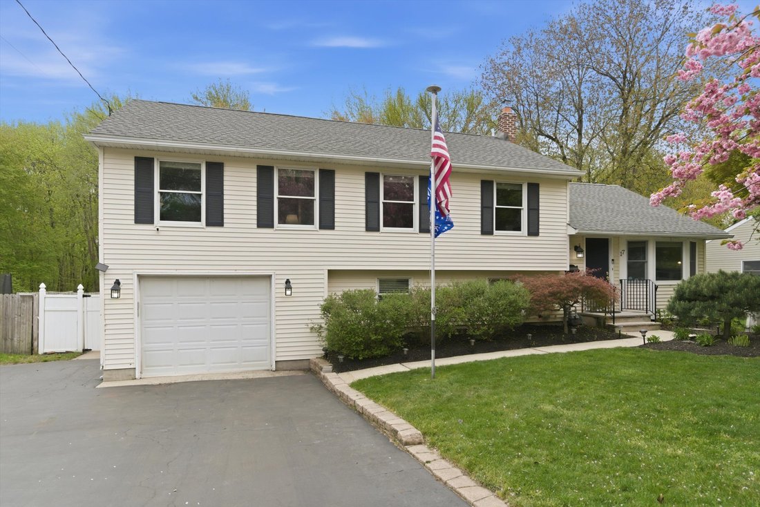 House in North Middletown, New Jersey, United States 2 - 18350210