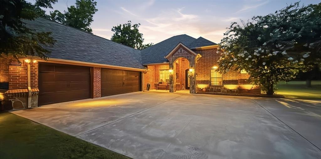 House in Granbury, Texas, United States 4 - 18350178