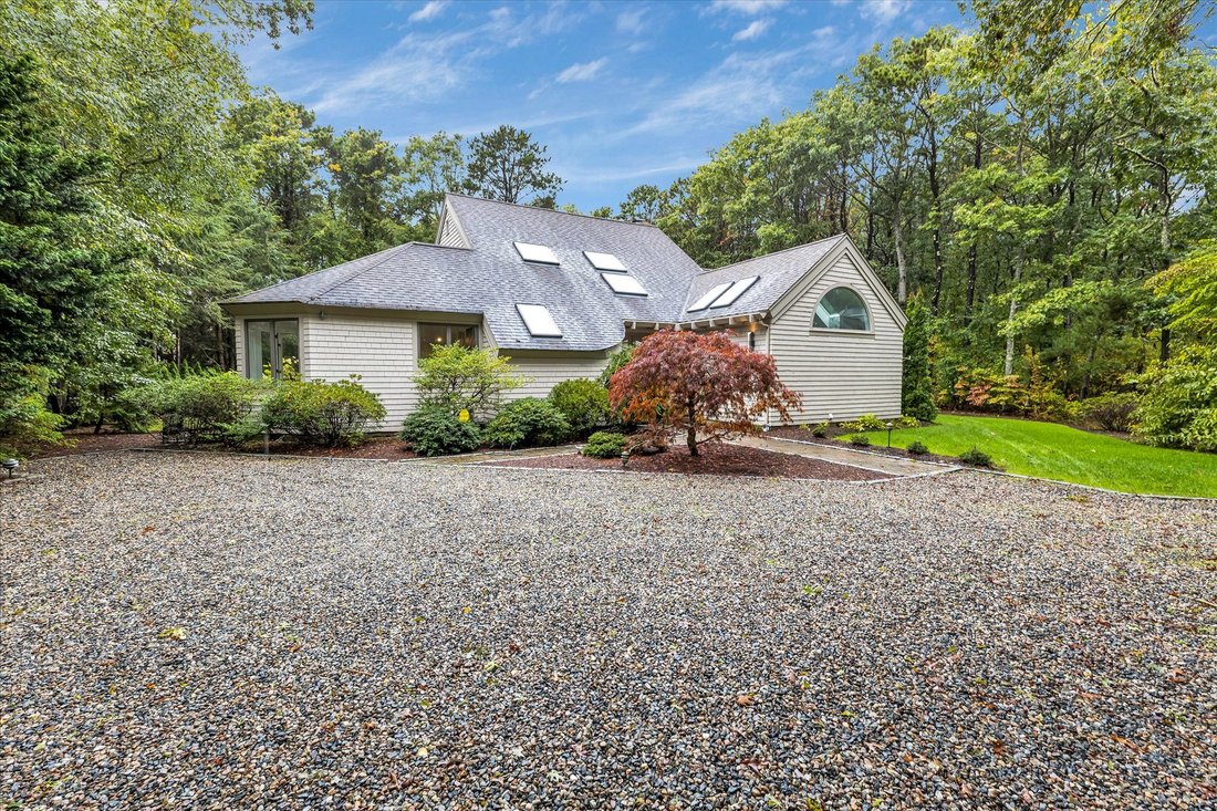 House in Mashpee, Massachusetts, United States 1 - 18350214