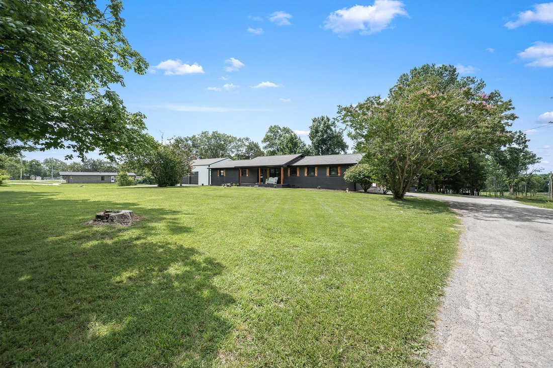 House in Shelbyville, Tennessee, United States 3 - 18350012