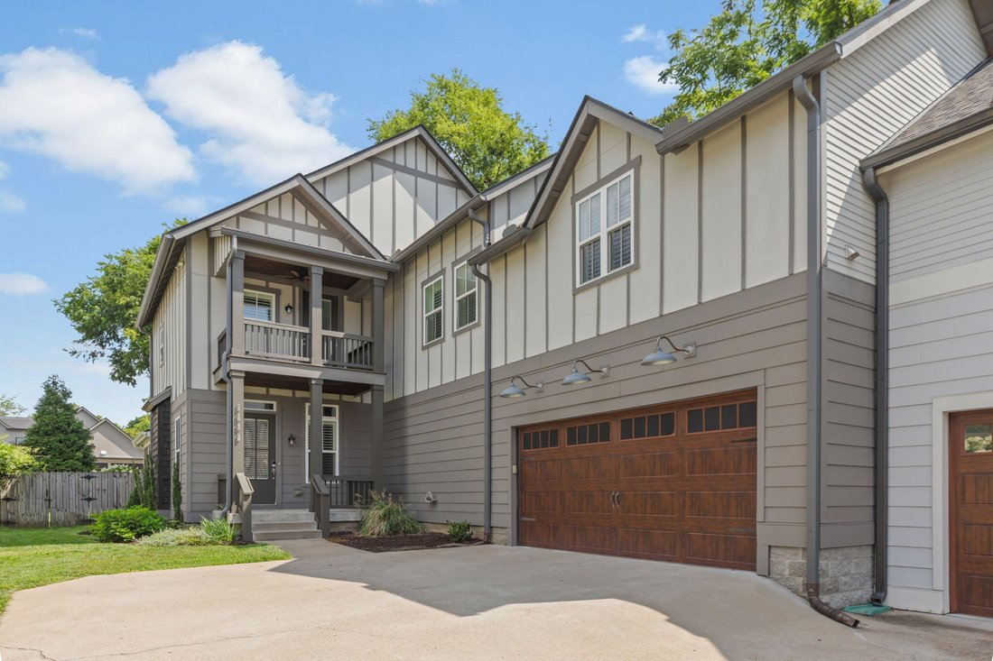 Co Op in Nashville, Tennessee, United States 2 - 18349944