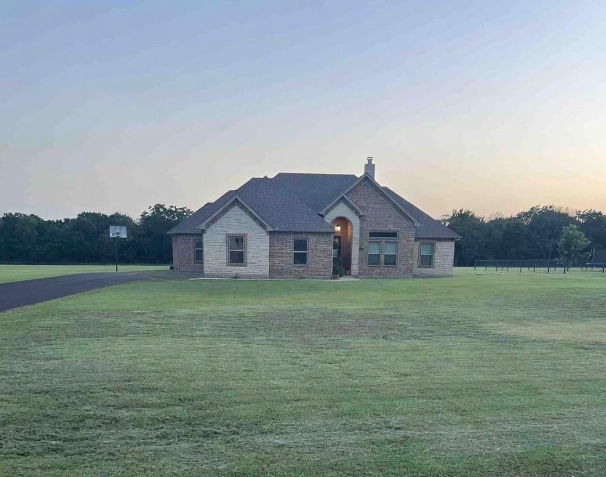 House in Grandview, Texas, United States 2 - 18350206