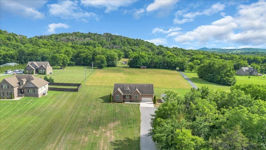 House in Lebanon, Tennessee, United States 3 - 18162376