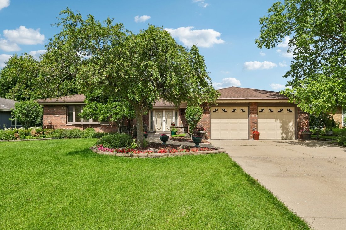 House in Schaumburg, Illinois, United States 1 - 18350067