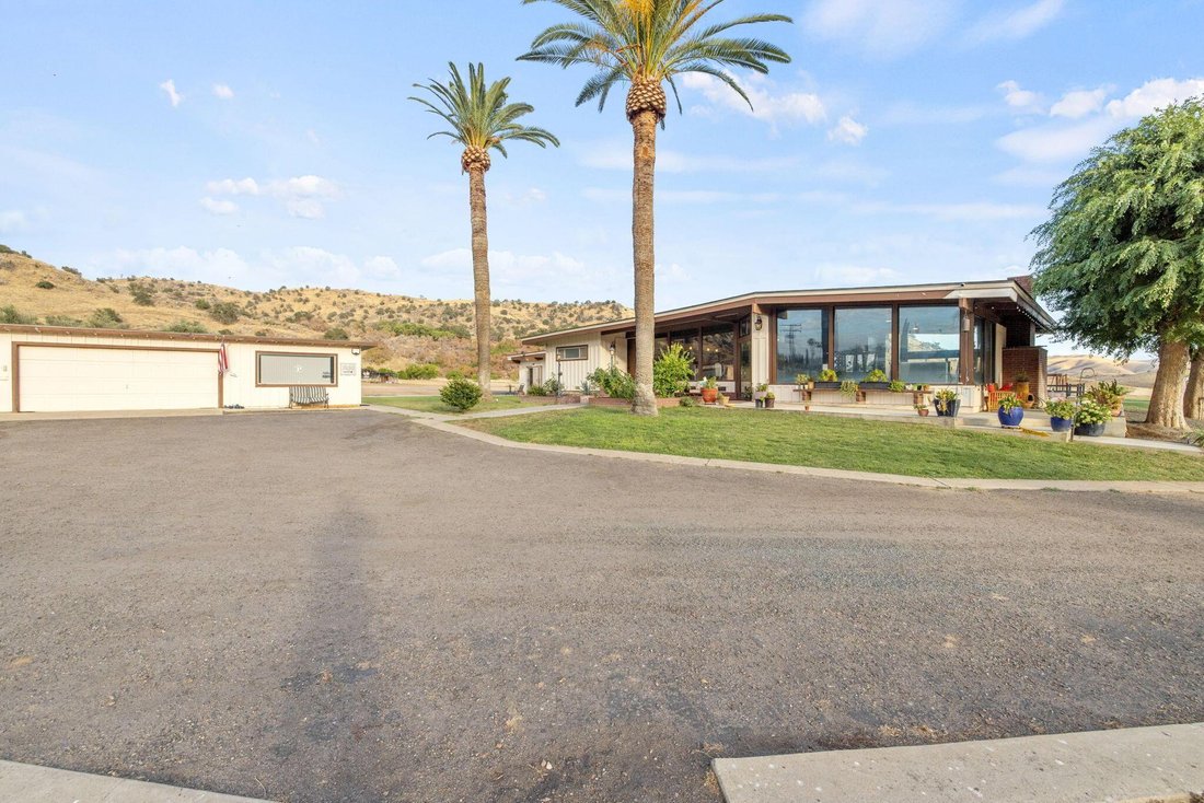 House in Exeter, California, United States 2 - 18350466