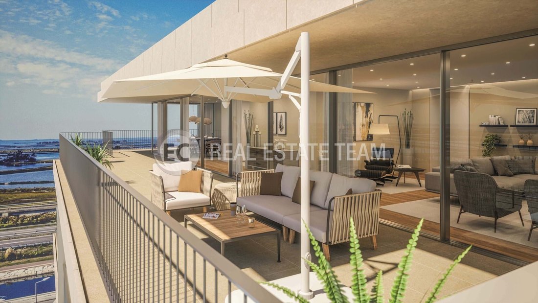 Apartment in Gloria e Vera Cruz, Aveiro District, Portugal 5 - 18350376