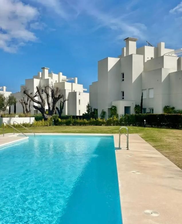 Apartment in Sotogrande, San Roque, Andalusia 1 - 18350398