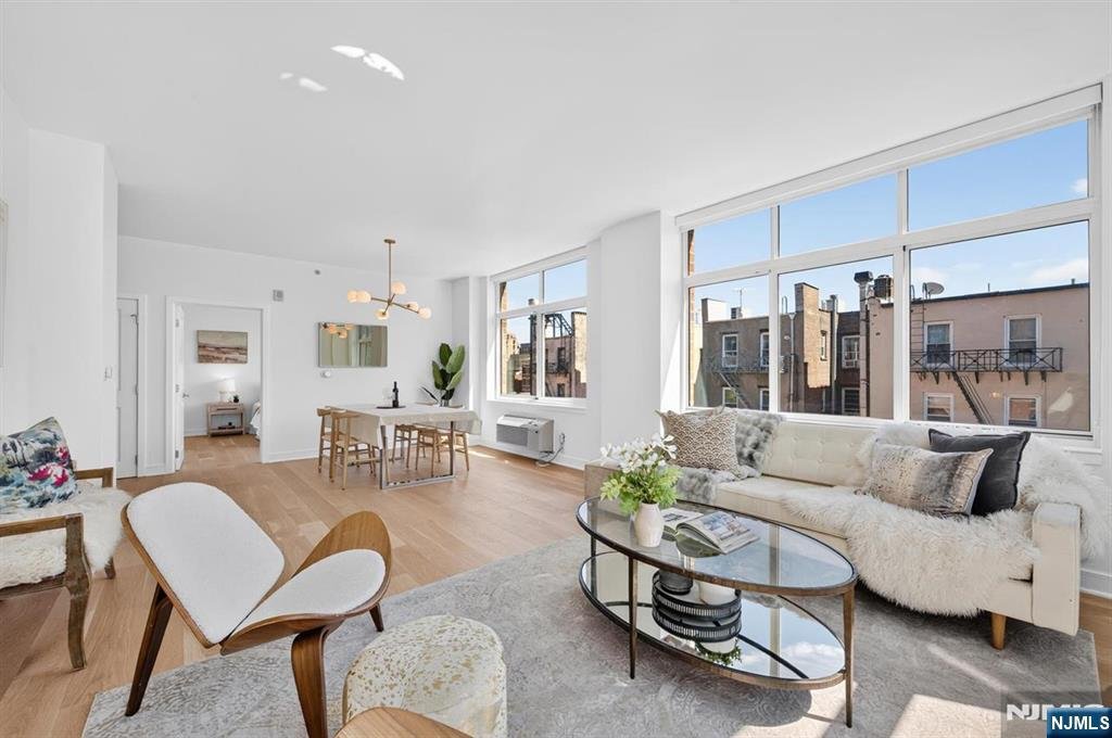 Condo in Hoboken, New Jersey, United States 2 - 18350336