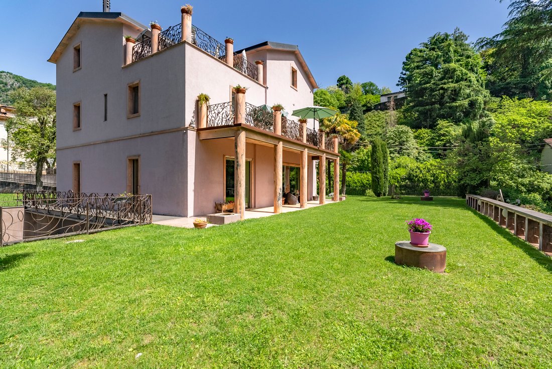 Villa in Tremezzina, Lombardy, Italy 5 - 18350474