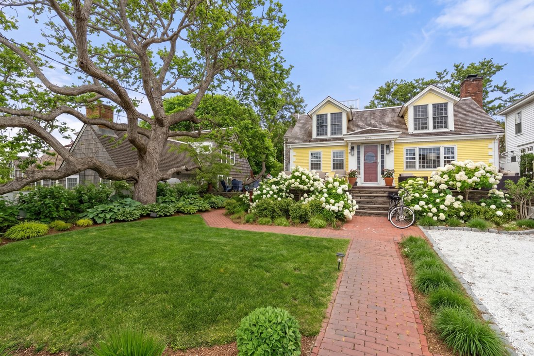 Condo in Provincetown, Massachusetts, United States 1 - 18350335