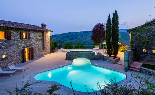 Casa di campagna a Stia, Toscana, Italia 1