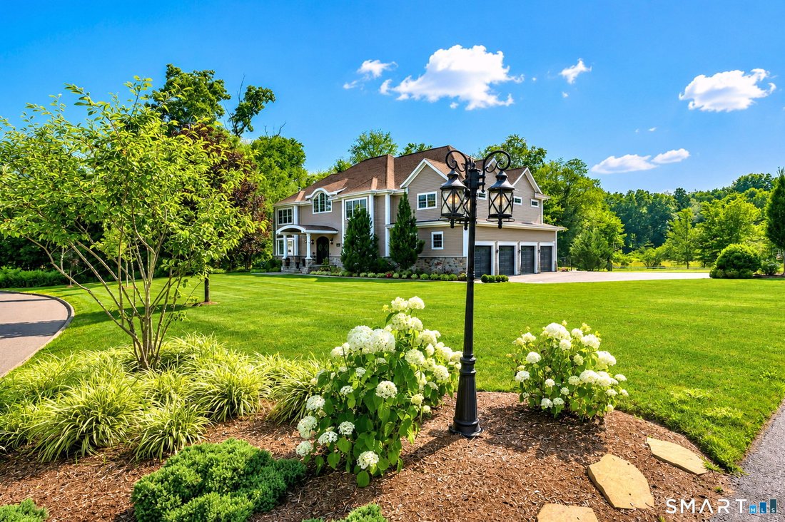 House in Orange, Connecticut, United States 2 - 18350339
