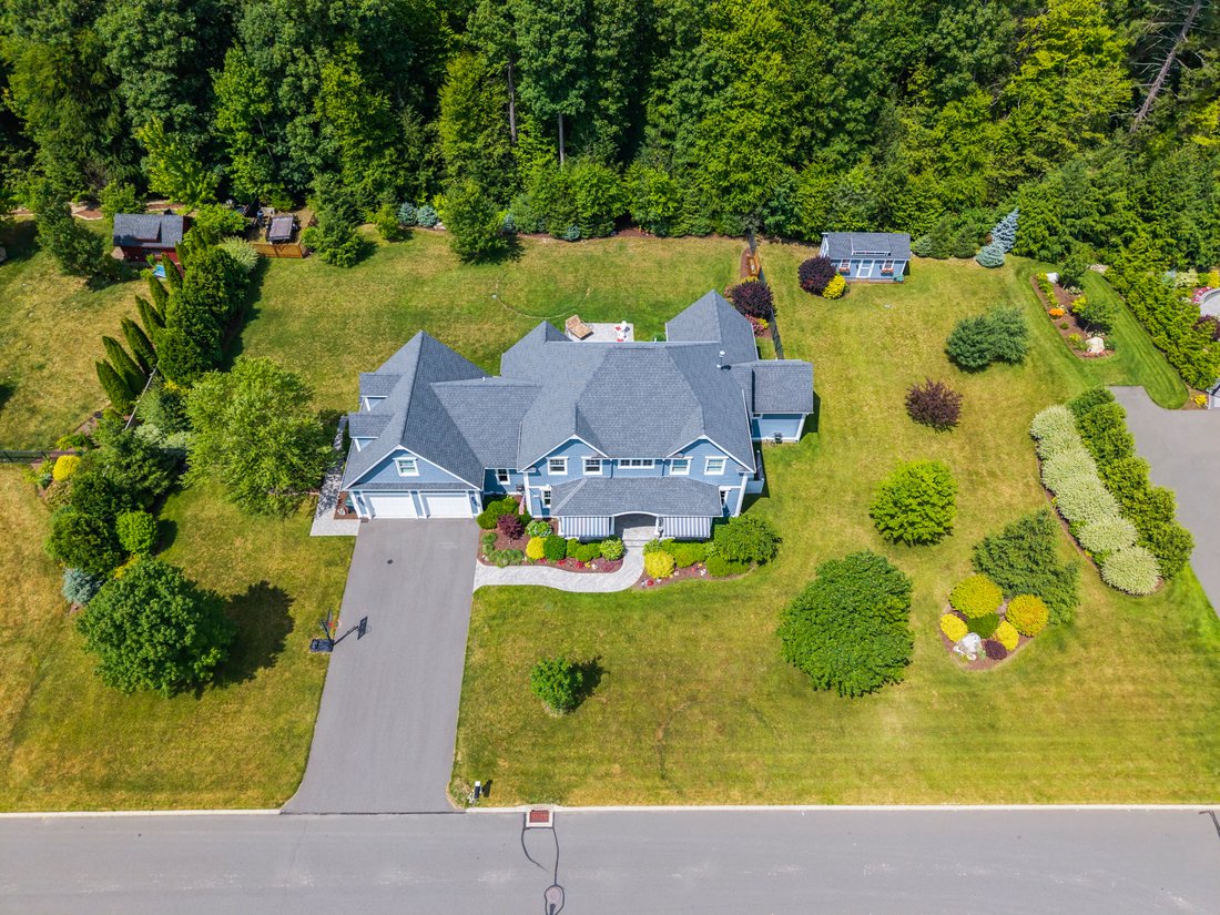 House in Burlington, Connecticut, United States 3 - 18350316