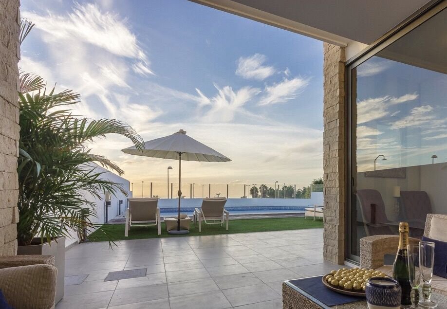 Villa in La Caleta, Adeje, Canary Islands 4 - 18350389