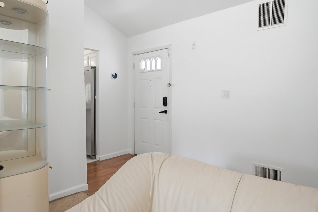House in Hazlet, New Jersey, United States 3 - 18350312